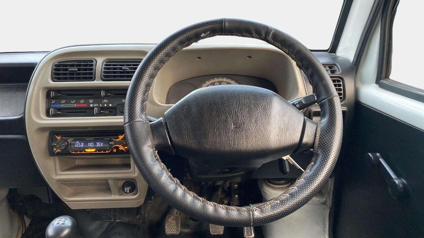 2017 Maruti Eeco 5 STR WITH A/C+HTR, CNG, Manual, 45,707 km, Steering Wheel Close Up