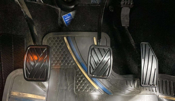 2021 Maruti Baleno ZETA PETROL 1.2, Petrol, Manual, 47,221 km, Pedals