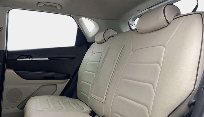 2020 KIA SONET HTX 1.0 IMT, Petrol, Manual, 42,250 km, Right Side Rear Door Cabin