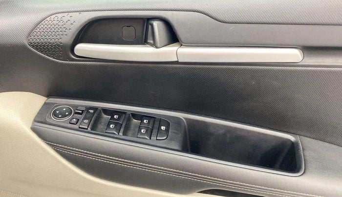 2020 KIA SONET HTX 1.0 IMT, Petrol, Manual, 42,250 km, Driver Side Door Panels Control
