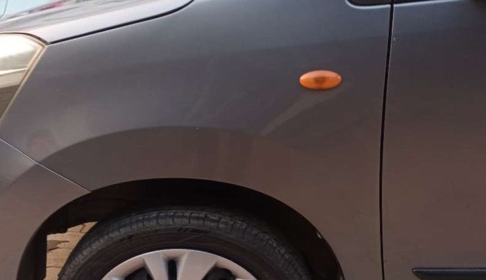 2015 Maruti Wagon R 1.0 VXI, Petrol, Manual, 36,829 km, Left fender - Paint has minor damage