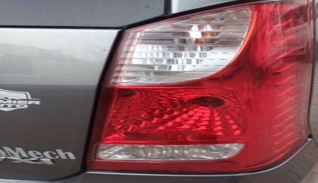 2015 Maruti Wagon R 1.0 VXI, Petrol, Manual, 36,829 km, Right tail light - < 2 inches,no. = 2