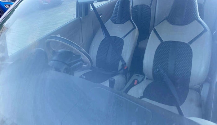 2017 Maruti Celerio ZXI AMT (O), Petrol, Automatic, 50,129 km, Front windshield - Minor spot on windshield