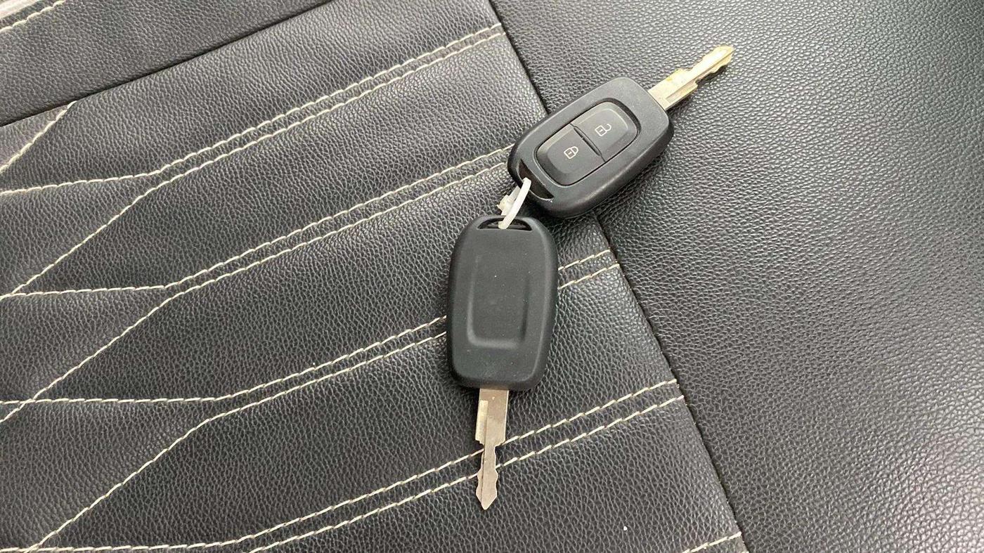 2021 Renault Kwid RXT 1.0 AMT (O), Petrol, Automatic, 31,614 km, Key Close Up