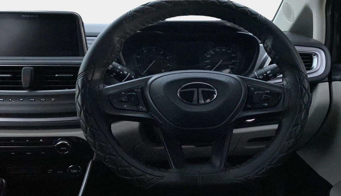 2024 Tata ALTROZ XZ PETROL, Petrol, Manual, 9,196 km, Steering Wheel Close Up