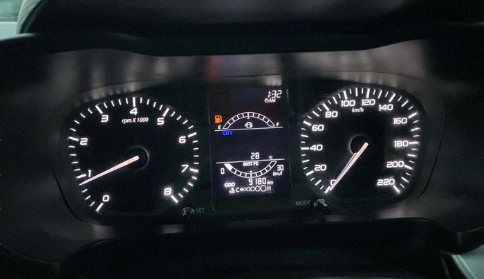 2024 Tata ALTROZ XZ PETROL, Petrol, Manual, 9,196 km, Odometer Image