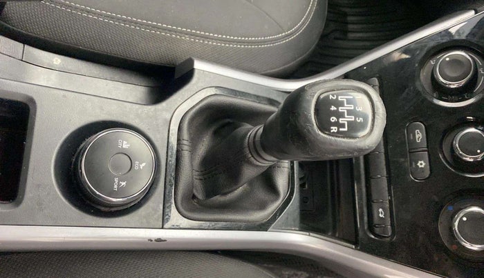 2020 Tata NEXON XM PETROL, Petrol, Manual, 33,914 km, Gear Lever