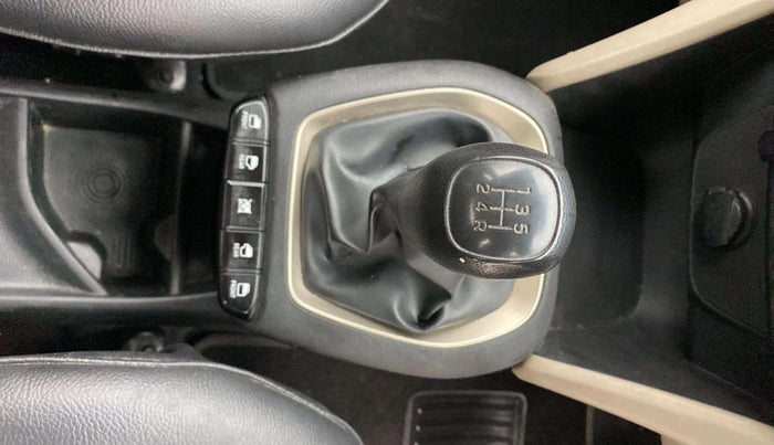 2019 Hyundai NEW SANTRO MAGNA, Petrol, Manual, 43,090 km, Gear Lever