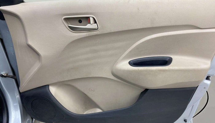 2019 Hyundai NEW SANTRO MAGNA, Petrol, Manual, 43,090 km, Driver Side Door Panels Control