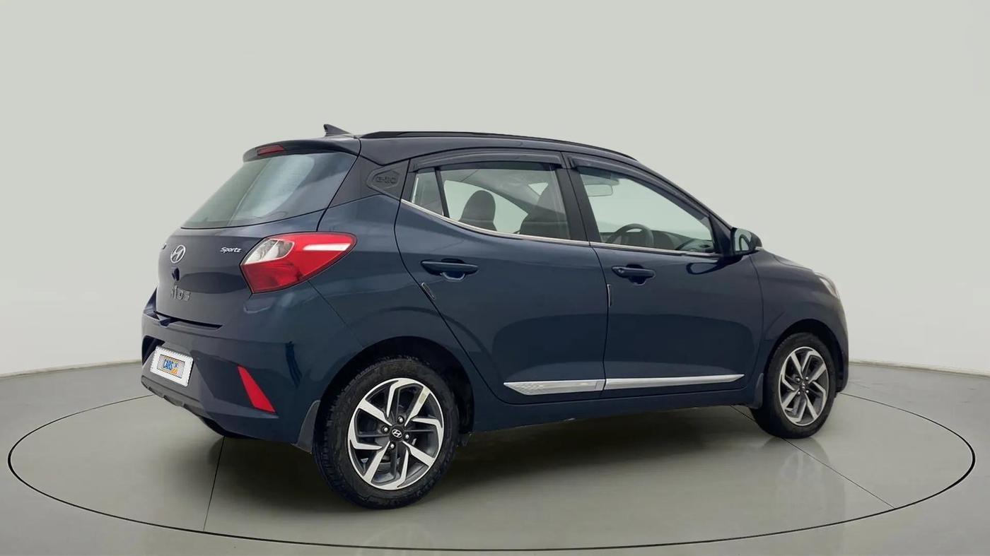 2020 Hyundai GRAND I10 NIOS SPORTZ 1.2 KAPPA VTVT DUAL TONE, Petrol, Manual, 15,138 km, Right Back Diagonal