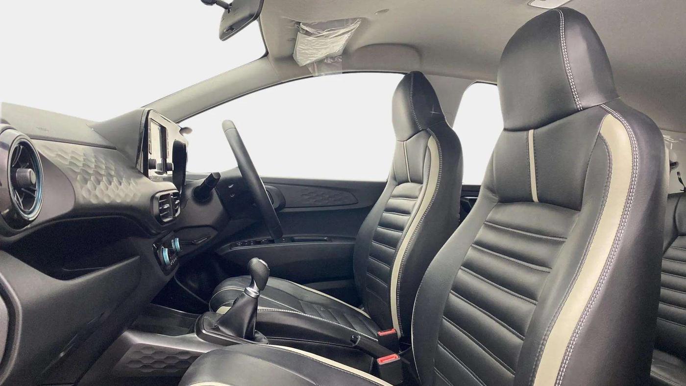 2020 Hyundai GRAND I10 NIOS SPORTZ 1.2 KAPPA VTVT DUAL TONE, Petrol, Manual, 15,138 km, Right Side Front Door Cabin