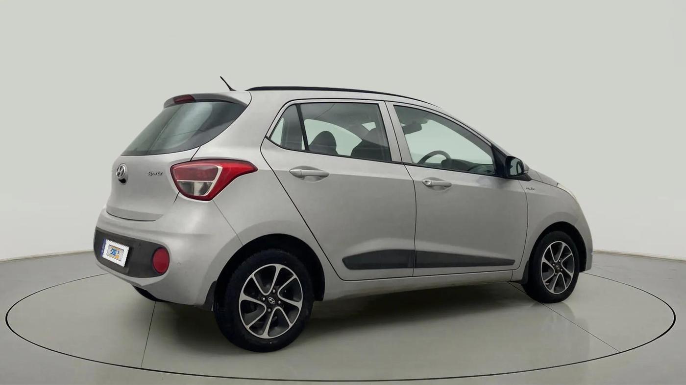 2018 Hyundai Grand i10 SPORTZ AT 1.2 KAPPA VTVT, Petrol, Automatic, 64,782 km, Right Back Diagonal