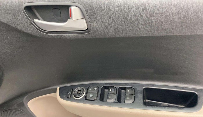 2018 Hyundai Grand i10 SPORTZ AT 1.2 KAPPA VTVT, Petrol, Automatic, 64,782 km, Driver Side Door Panels Control