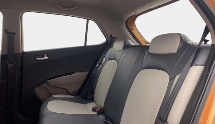 2016 Hyundai Grand i10 SPORTZ 1.2 KAPPA VTVT, Petrol, Manual, 34,982 km, Right Side Rear Door Cabin