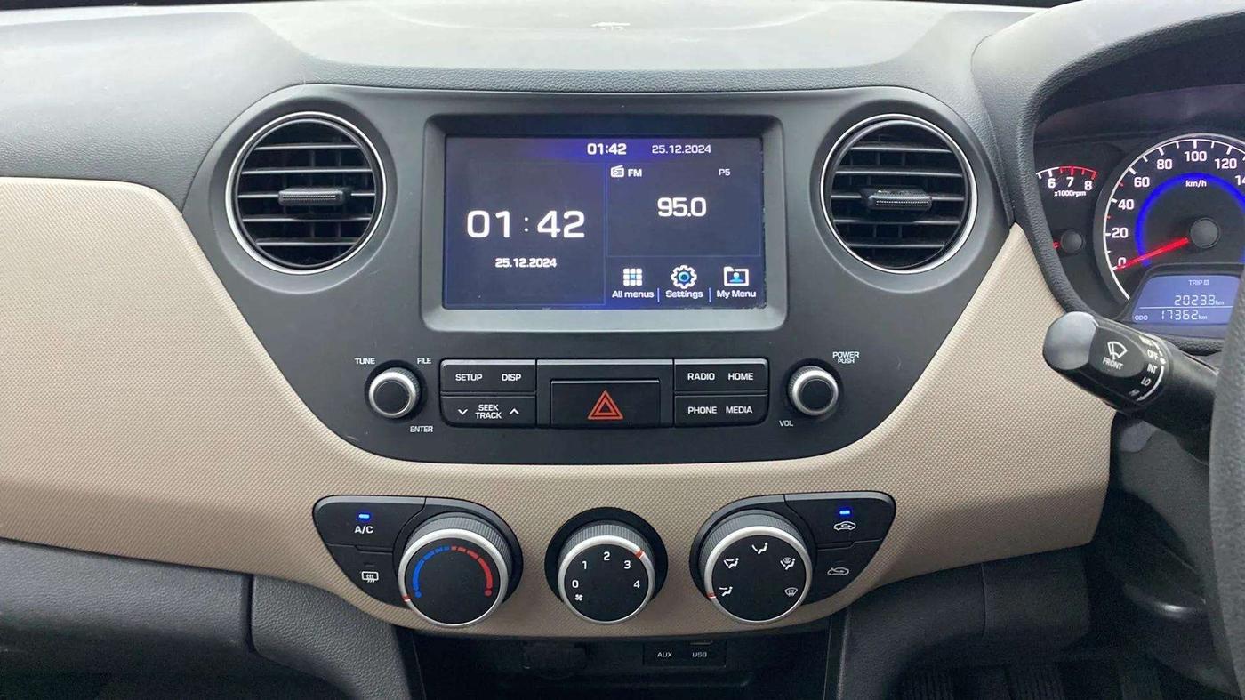 2018 Hyundai Grand i10 SPORTZ 1.2 KAPPA VTVT, Petrol, Manual, 17,342 km, Air Conditioner