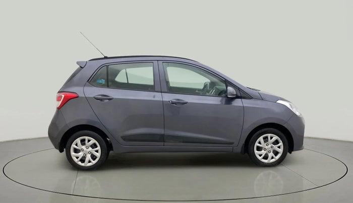 2018 Hyundai Grand i10 SPORTZ 1.2 KAPPA VTVT, Petrol, Manual, 17,342 km, Right Side View