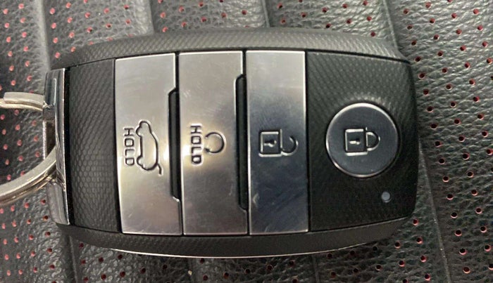 2021 KIA SONET GTX PLUS 1.0 DCT, Petrol, Automatic, 16,147 km, Key Close Up