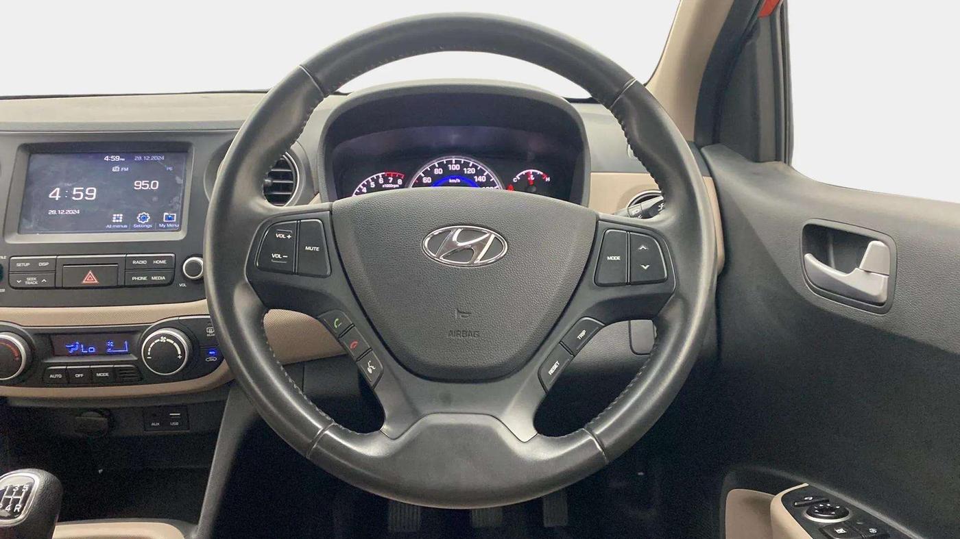 2017 Hyundai Grand i10 ASTA 1.2 KAPPA VTVT, Petrol, Manual, 19,059 km, Steering Wheel Close Up