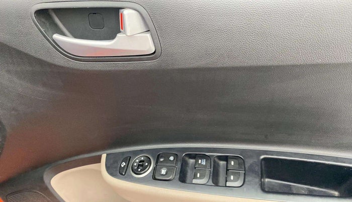 2017 Hyundai Grand i10 ASTA 1.2 KAPPA VTVT, Petrol, Manual, 19,059 km, Driver Side Door Panels Control