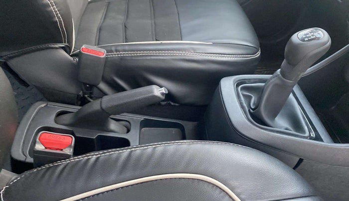 2022 Tata PUNCH ADVENTURE RHYTHM PACK MT, Petrol, Manual, 52,738 km, Gear Lever