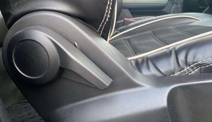 2022 Tata PUNCH ADVENTURE RHYTHM PACK MT, Petrol, Manual, 52,738 km, Driver Side Adjustment Panel