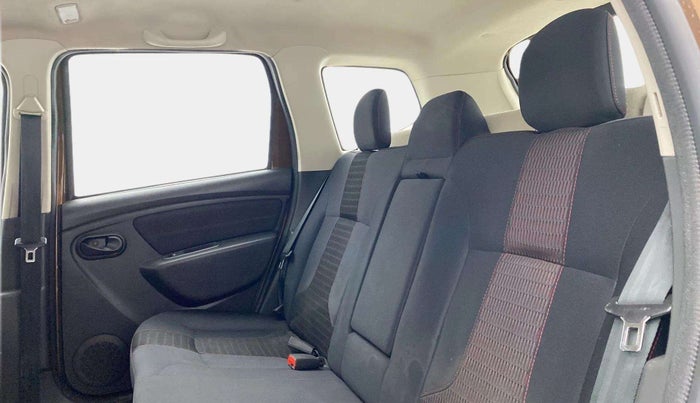 2017 Renault Duster RXS CVT, Petrol, Automatic, 50,073 km, Right Side Rear Door Cabin