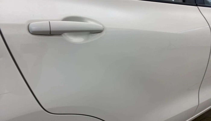 2021 Maruti Dzire VXI, Petrol, Manual, 14,012 km, Right rear door - Minor scratches