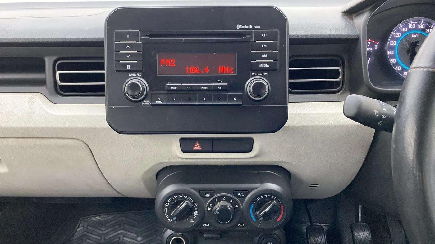 2017 Maruti IGNIS ZETA 1.2 DUAL TONE, Petrol, Manual, 99,932 km, Air Conditioner
