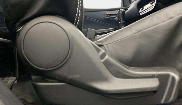 2023 Maruti Baleno SIGMA PETROL 1.2, Petrol, Manual, 28,619 km, Driver Side Adjustment Panel