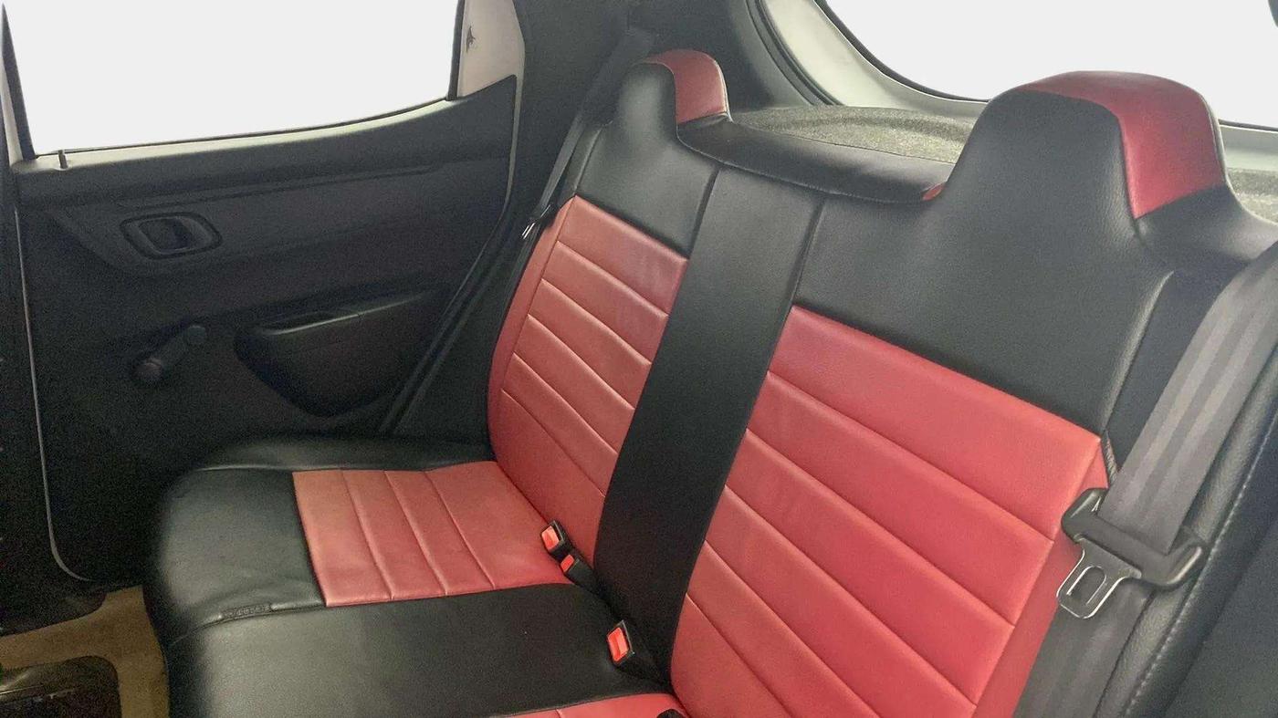 2018 Renault Kwid RXL, Petrol, Manual, 71,676 km, Right Side Rear Door Cabin