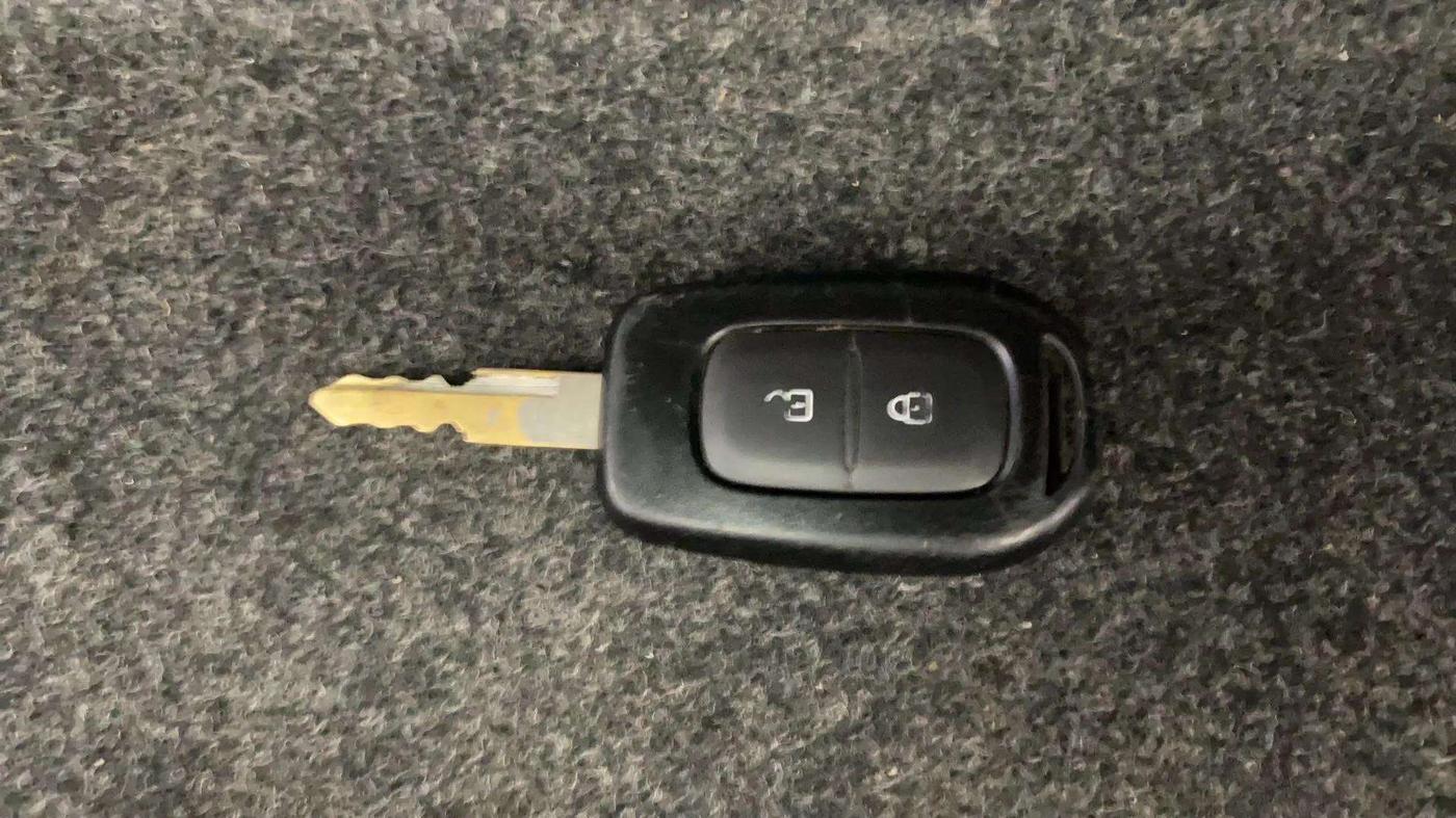 2018 Renault Kwid RXL, Petrol, Manual, 71,676 km, Key Close Up