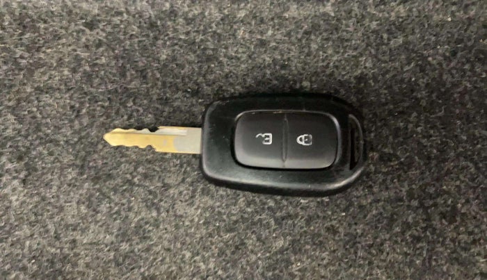 2018 Renault Kwid RXL, Petrol, Manual, 71,676 km, Key Close Up