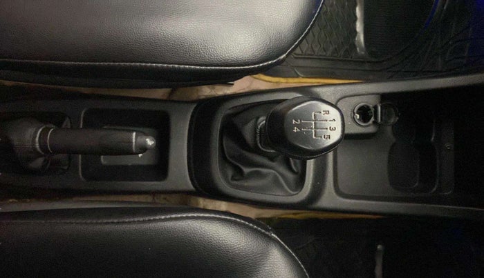 2018 Renault Kwid RXL, Petrol, Manual, 71,676 km, Gear Lever
