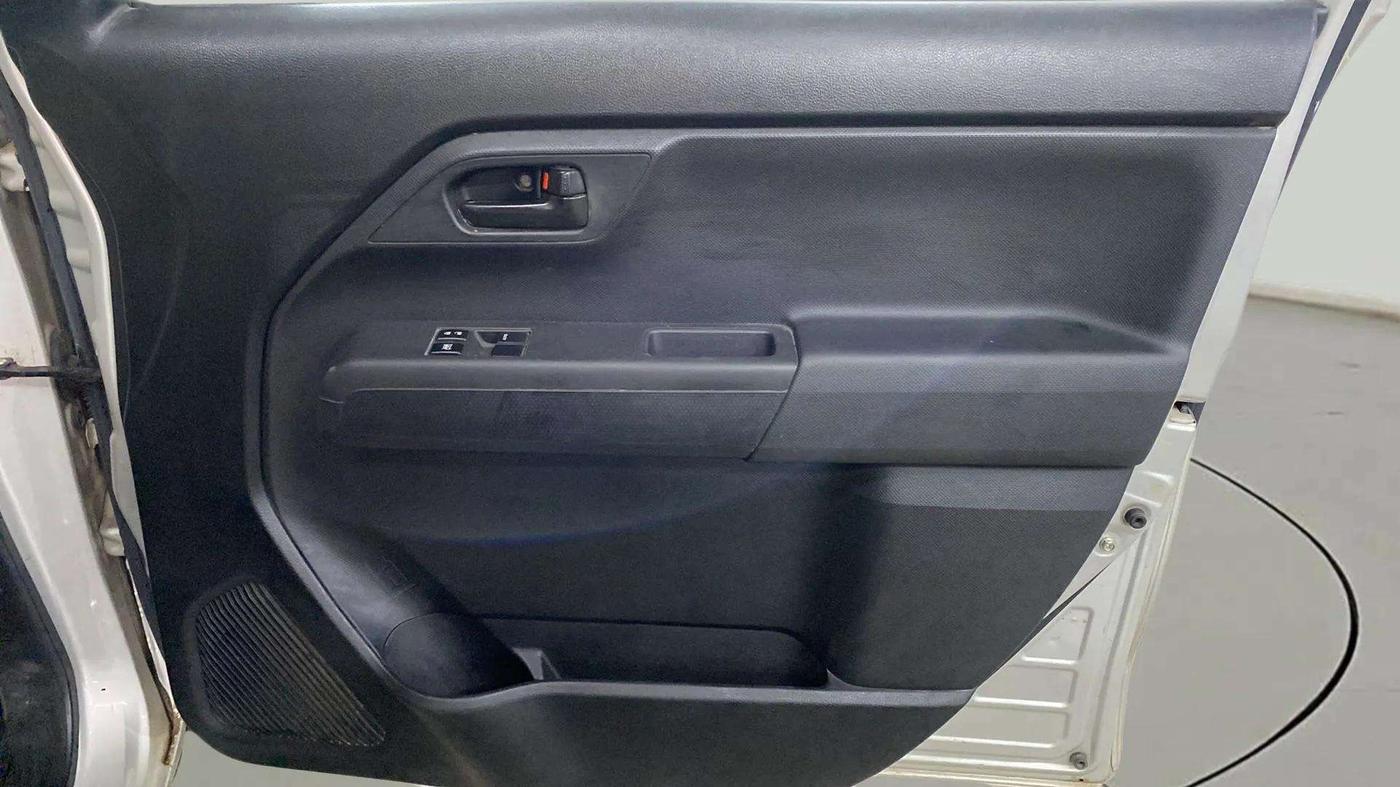 2019 Maruti New Wagon-R LXI 1.0, Petrol, Manual, 56,006 km, Driver Side Door Panels Control