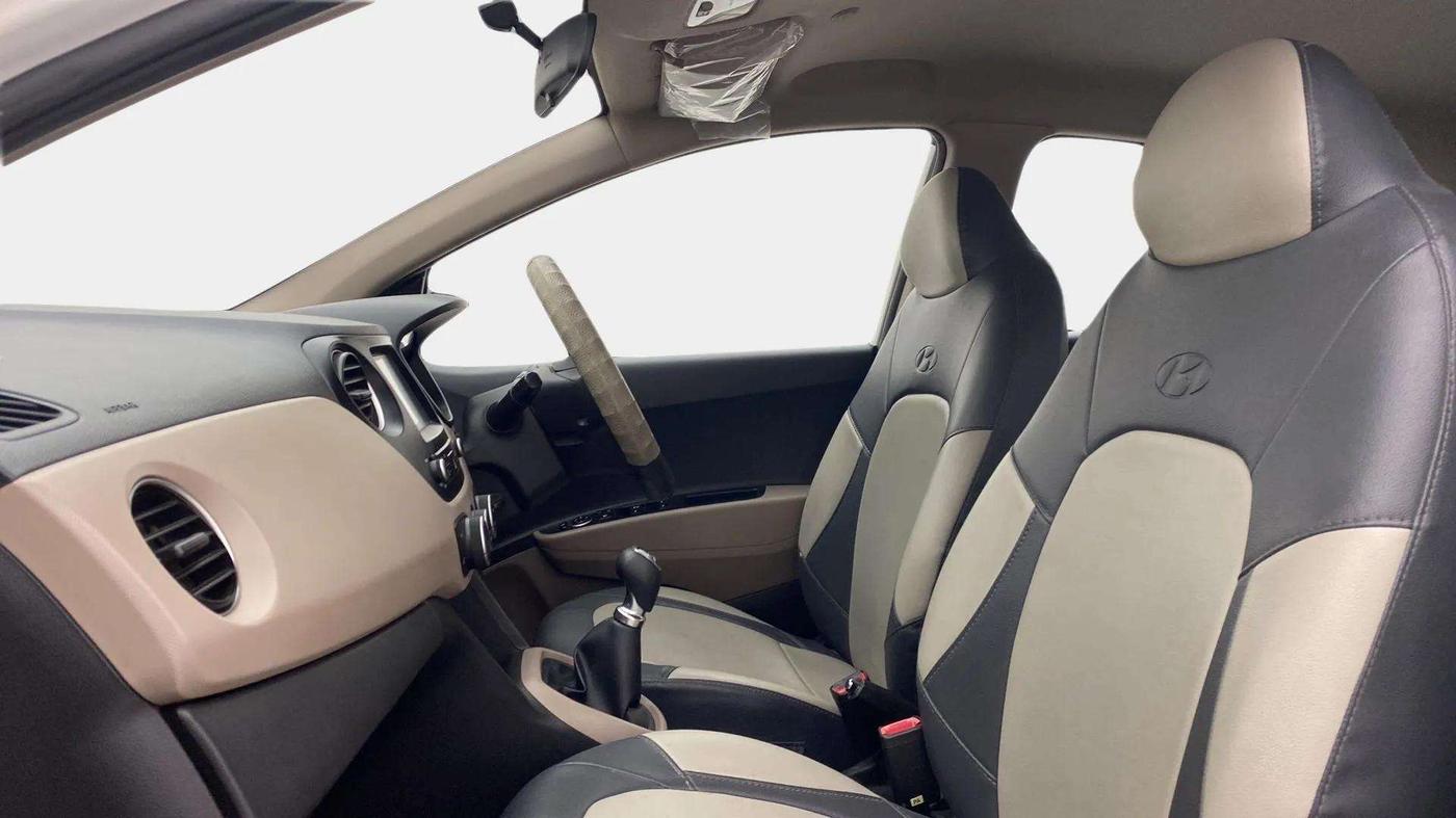 2017 Hyundai Grand i10 ASTA 1.2 KAPPA VTVT, Petrol, Manual, 24,191 km, Right Side Front Door Cabin