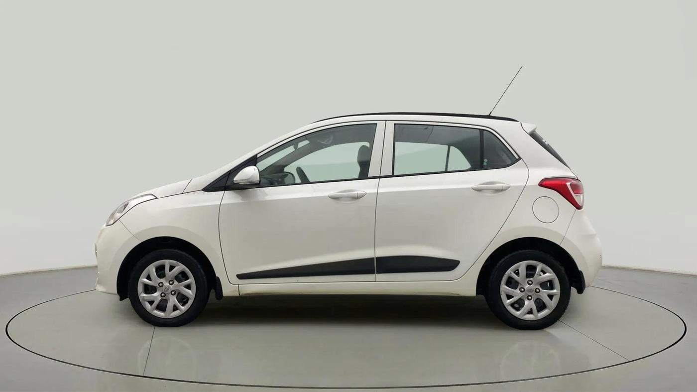 2017 Hyundai Grand i10 ASTA 1.2 KAPPA VTVT, Petrol, Manual, 24,191 km, Left Side