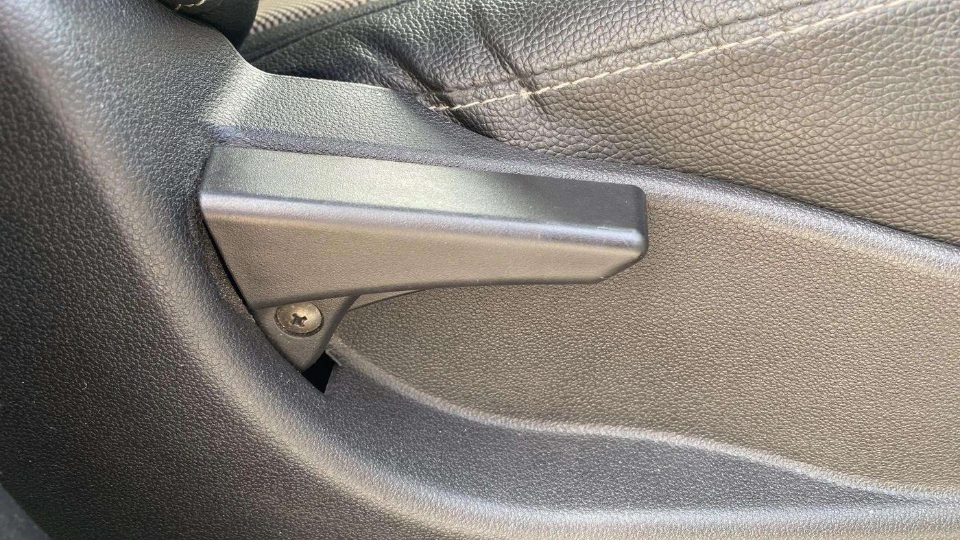 2019 Tata Tiago XE PETROL, Petrol, Manual, 26,139 km, Driver Side Adjustment Panel