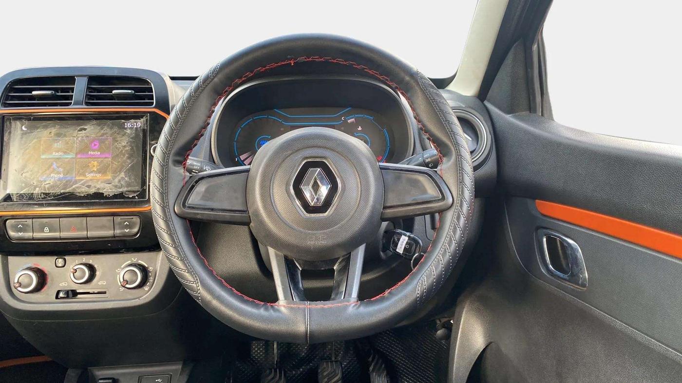 2020 Renault Kwid CLIMBER 1.0 (O), Petrol, Manual, 62,968 km, Steering Wheel Close Up