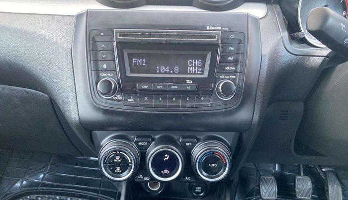 2019 Maruti Swift ZXI, Petrol, Manual, 34,984 km, Infotainment system - Display is damaged