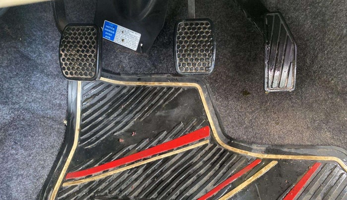 2019 Maruti Alto LXI, Petrol, Manual, 13,226 km, Pedals