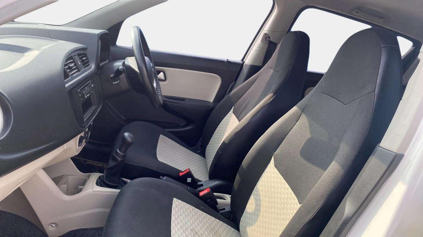 2019 Maruti Alto LXI, Petrol, Manual, 13,226 km, Right Side Front Door Cabin