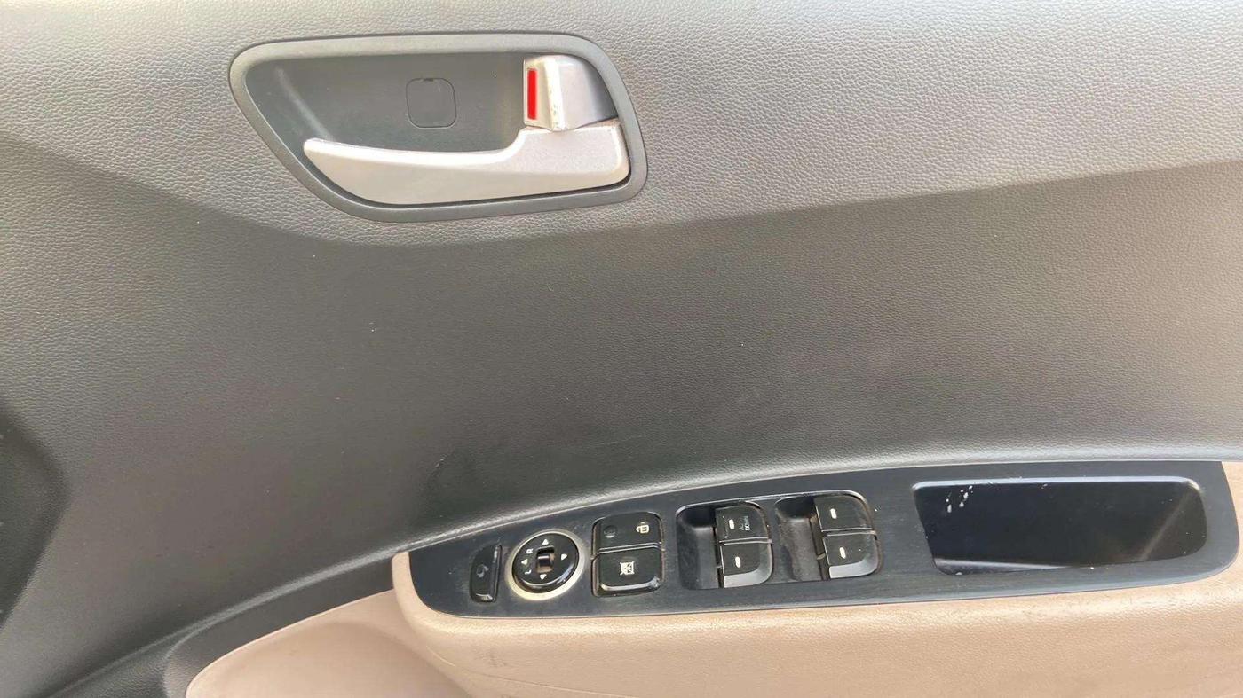 2019 Hyundai Grand i10 ASTA U2 1.2 CRDI, Diesel, Manual, 65,510 km, Driver Side Door Panels Control