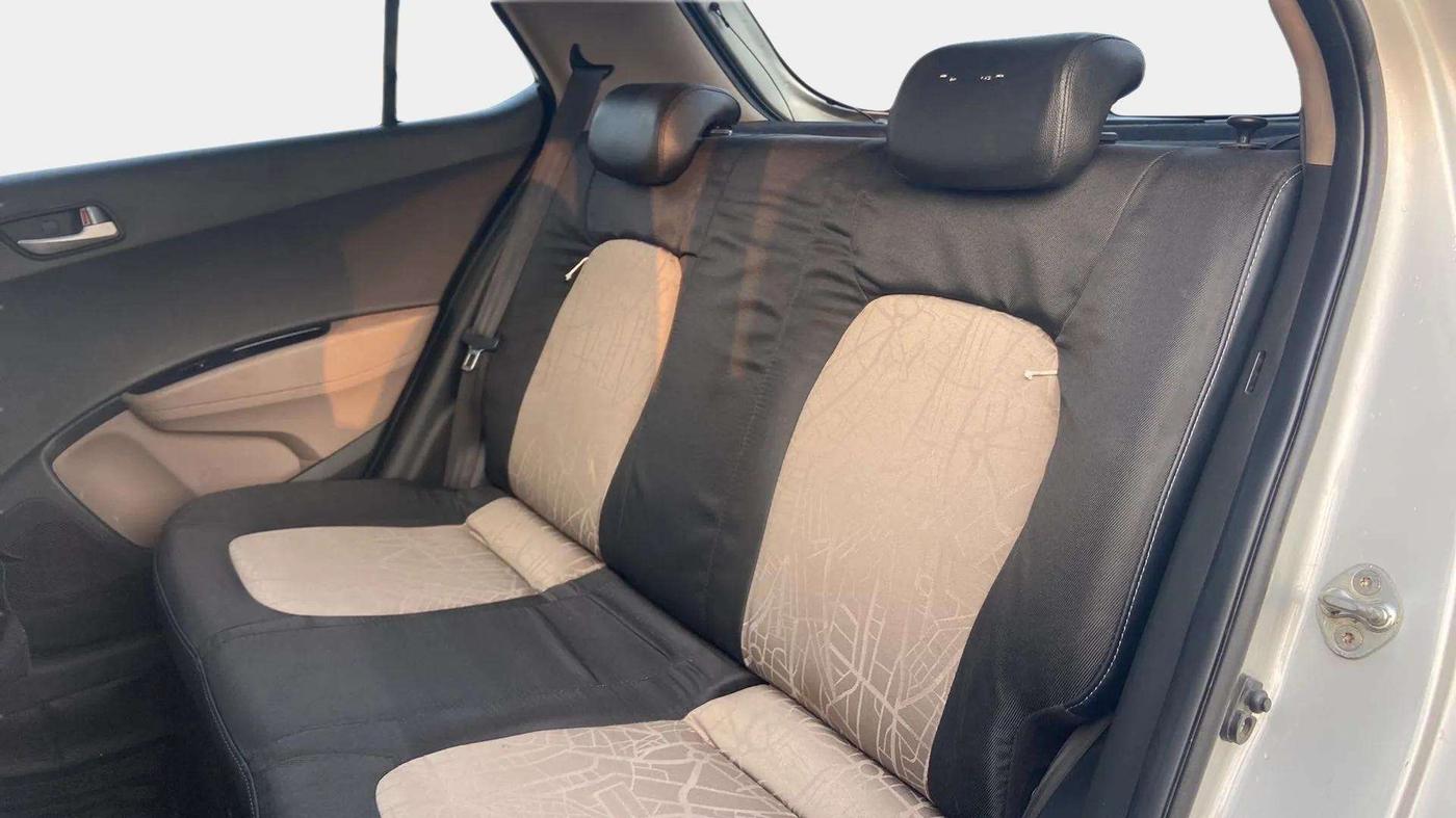 2019 Hyundai Grand i10 ASTA U2 1.2 CRDI, Diesel, Manual, 65,510 km, Right Side Rear Door Cabin