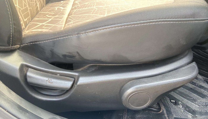 2019 Hyundai Grand i10 ASTA U2 1.2 CRDI, Diesel, Manual, 65,510 km, Driver Side Adjustment Panel