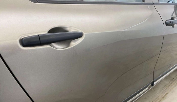 2021 Maruti Dzire LXI, Petrol, Manual, 53,613 km, Right rear door - Minor scratches