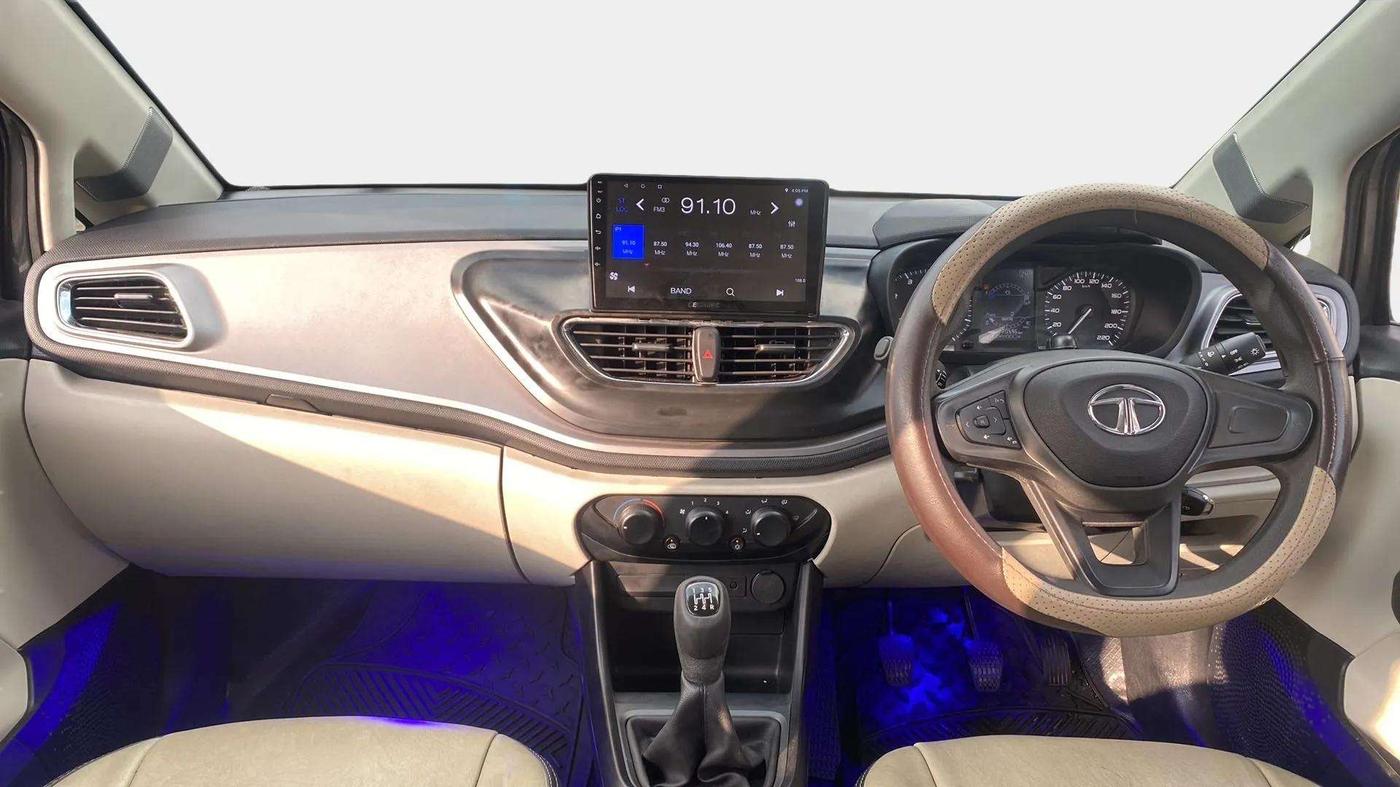 2021 Tata ALTROZ XM PLUS PETROL, Petrol, Manual, 20,653 km, Dashboard