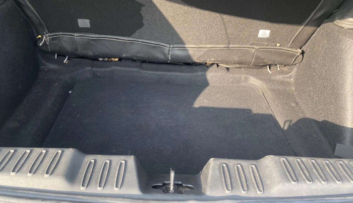 2021 Tata ALTROZ XM PLUS PETROL, Petrol, Manual, 20,653 km, Boot Inside