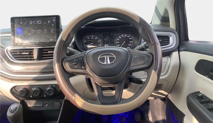 2021 Tata ALTROZ XM PLUS PETROL, Petrol, Manual, 20,653 km, Steering Wheel Close Up