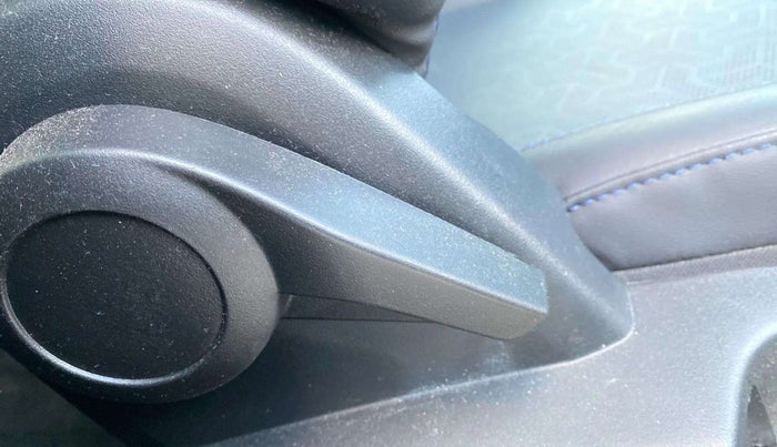 2024 Tata ALTROZ XZ Plus i-Turbo (S) Dark Edition, Petrol, Manual, 3,903 km, Driver Side Adjustment Panel