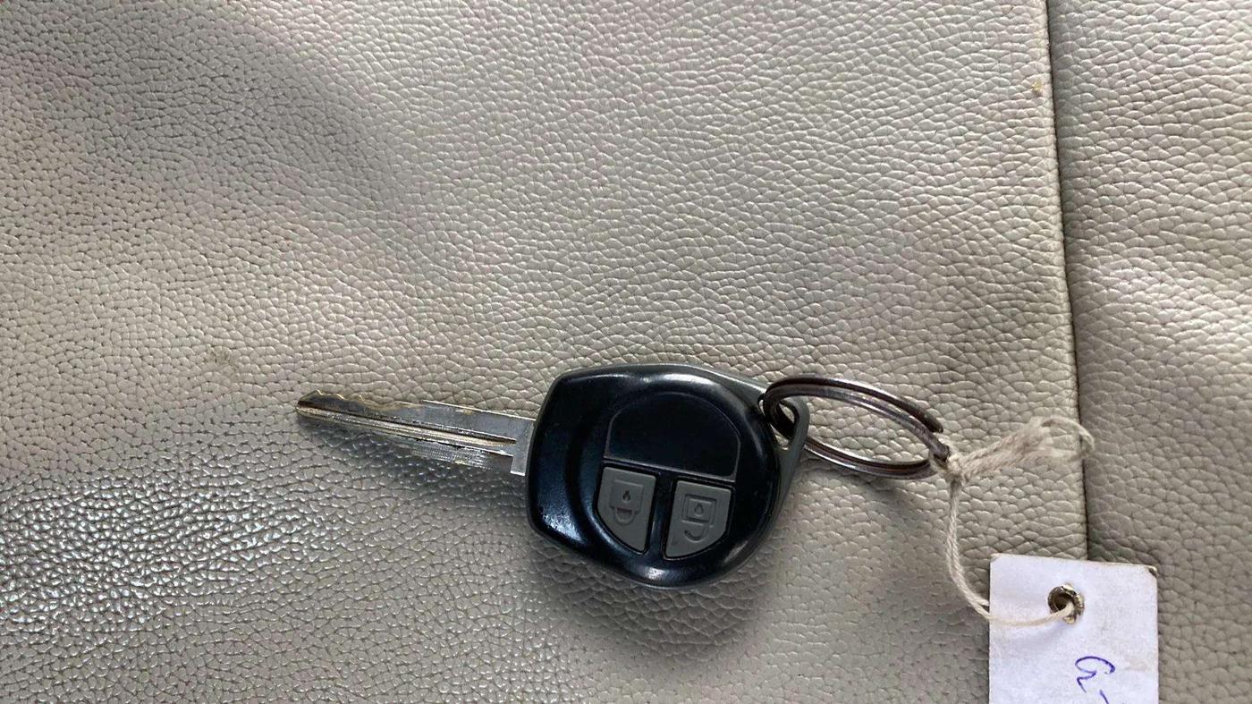 2016 Maruti Alto 800 VXI, Petrol, Manual, 54,364 km, Key Close Up